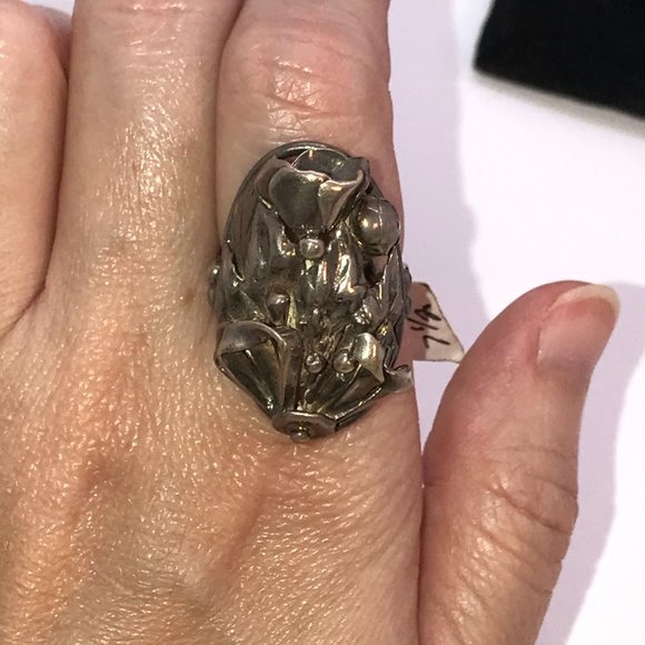 Vintage Sterling Silver Flower Ring, Size 7 1/2 - Picture 14 of 14
